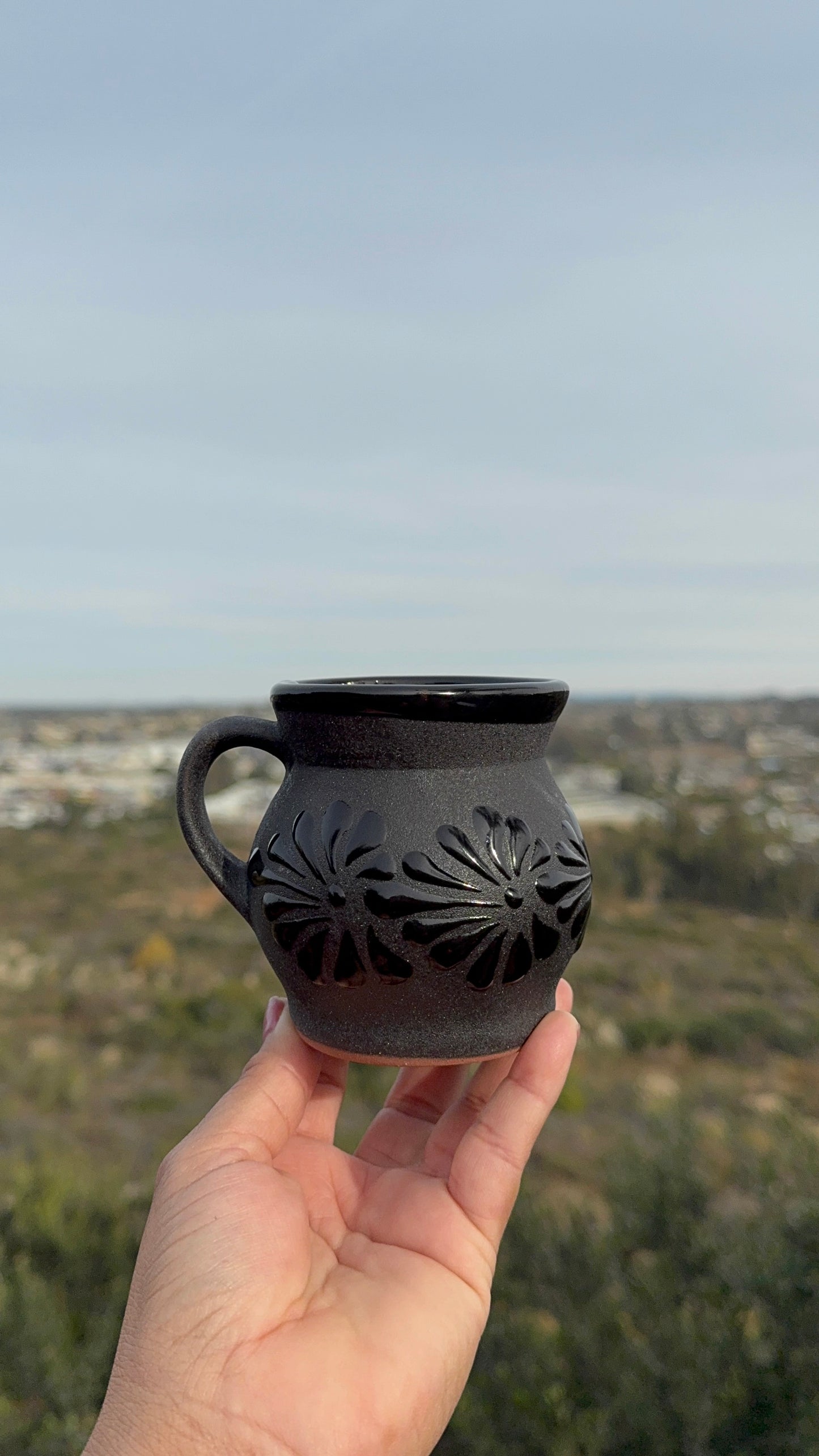 8oz SMALL TALAVERA MUG (black color)